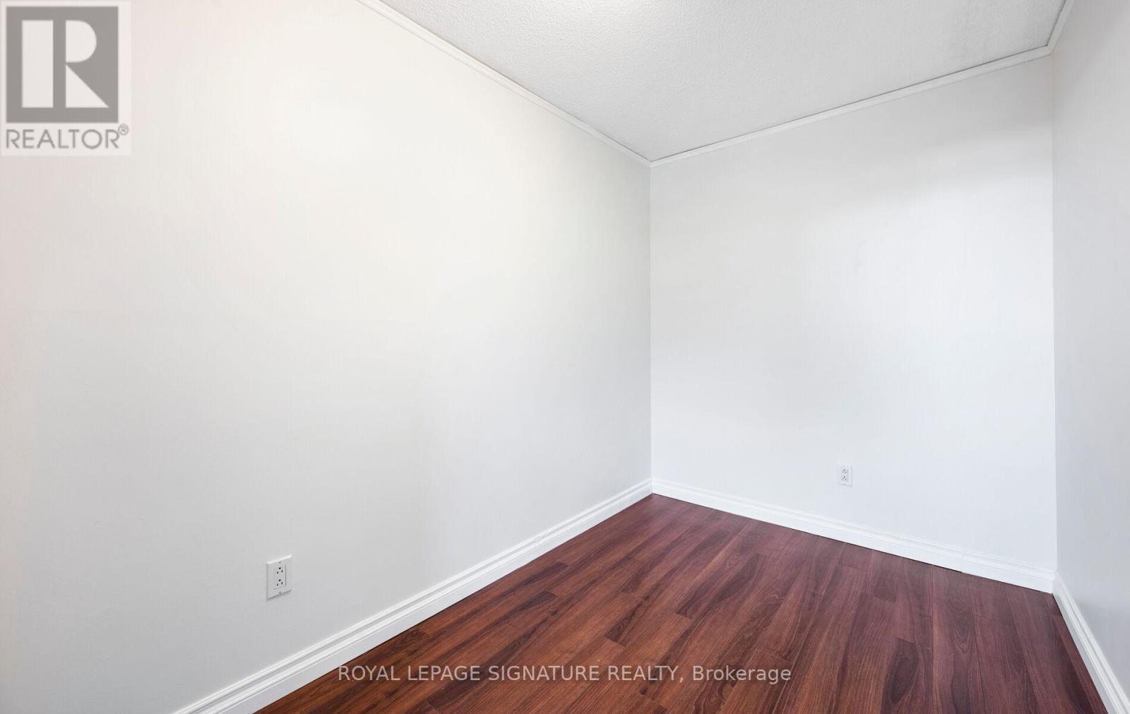 Photo 14 of 302 335 Mill Road, Toronto ON