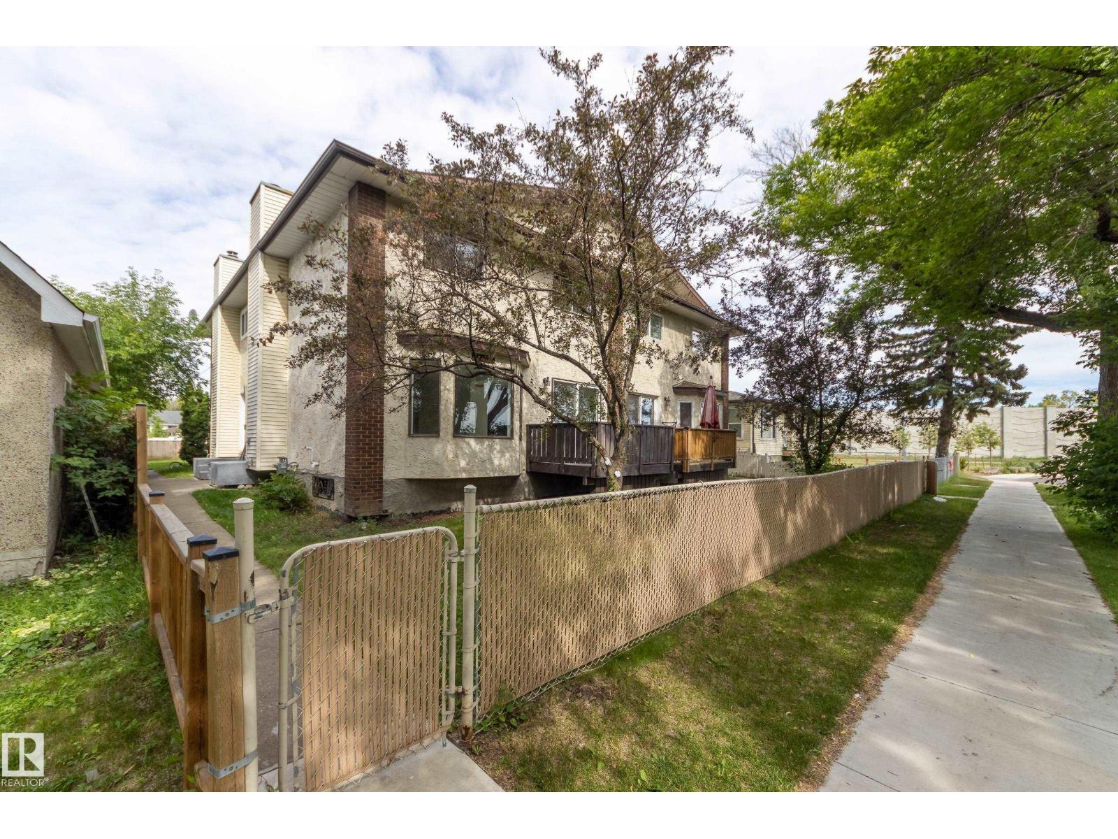 Photo 33 of 12430 85 St Nw, Edmonton AB