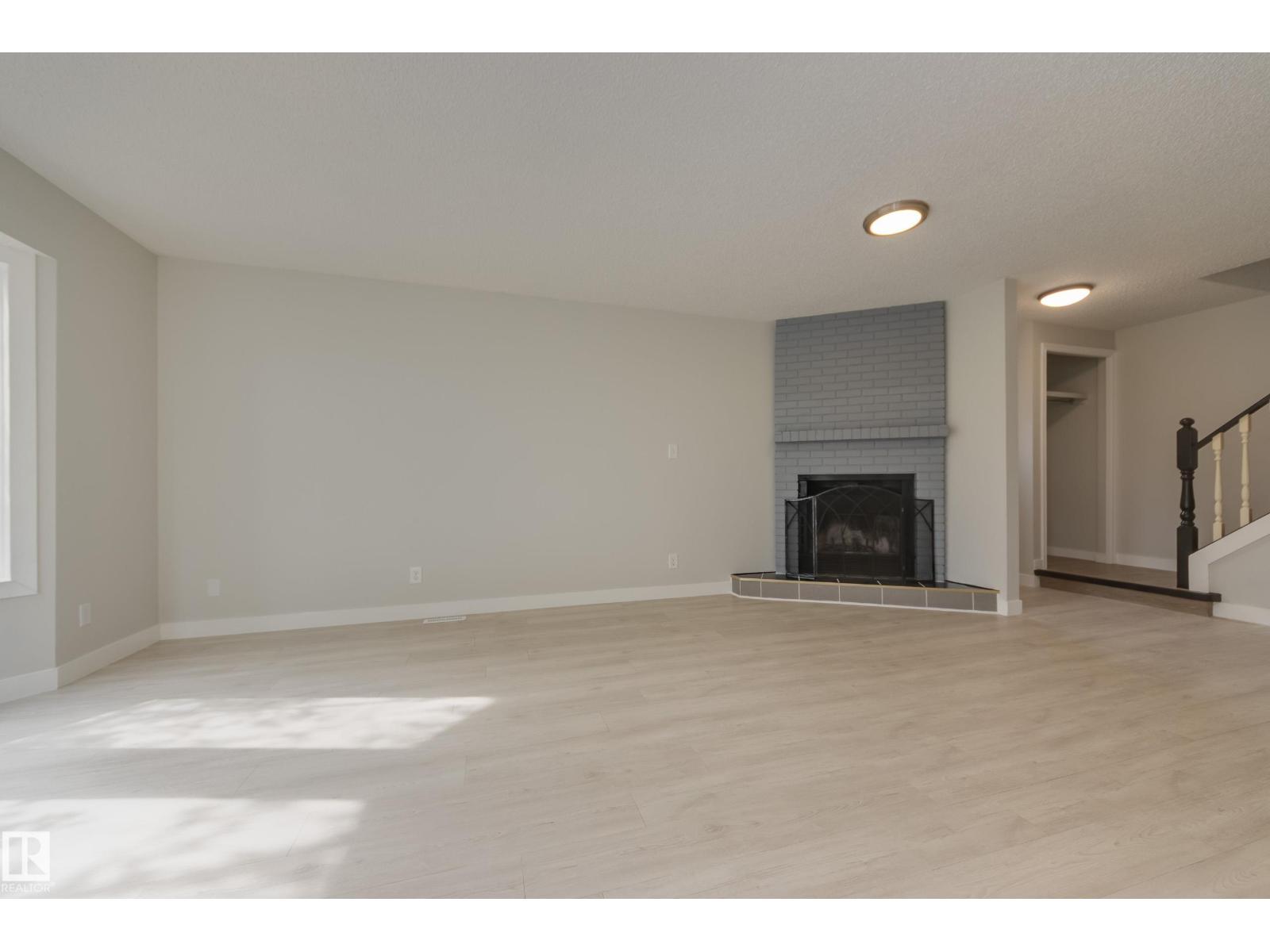 Photo 42 of 12430 85 St Nw, Edmonton AB