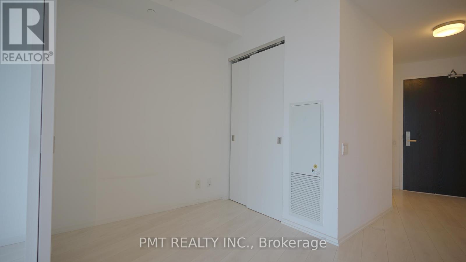 Photo 10 of 1505 125 Peter Street, Toronto ON