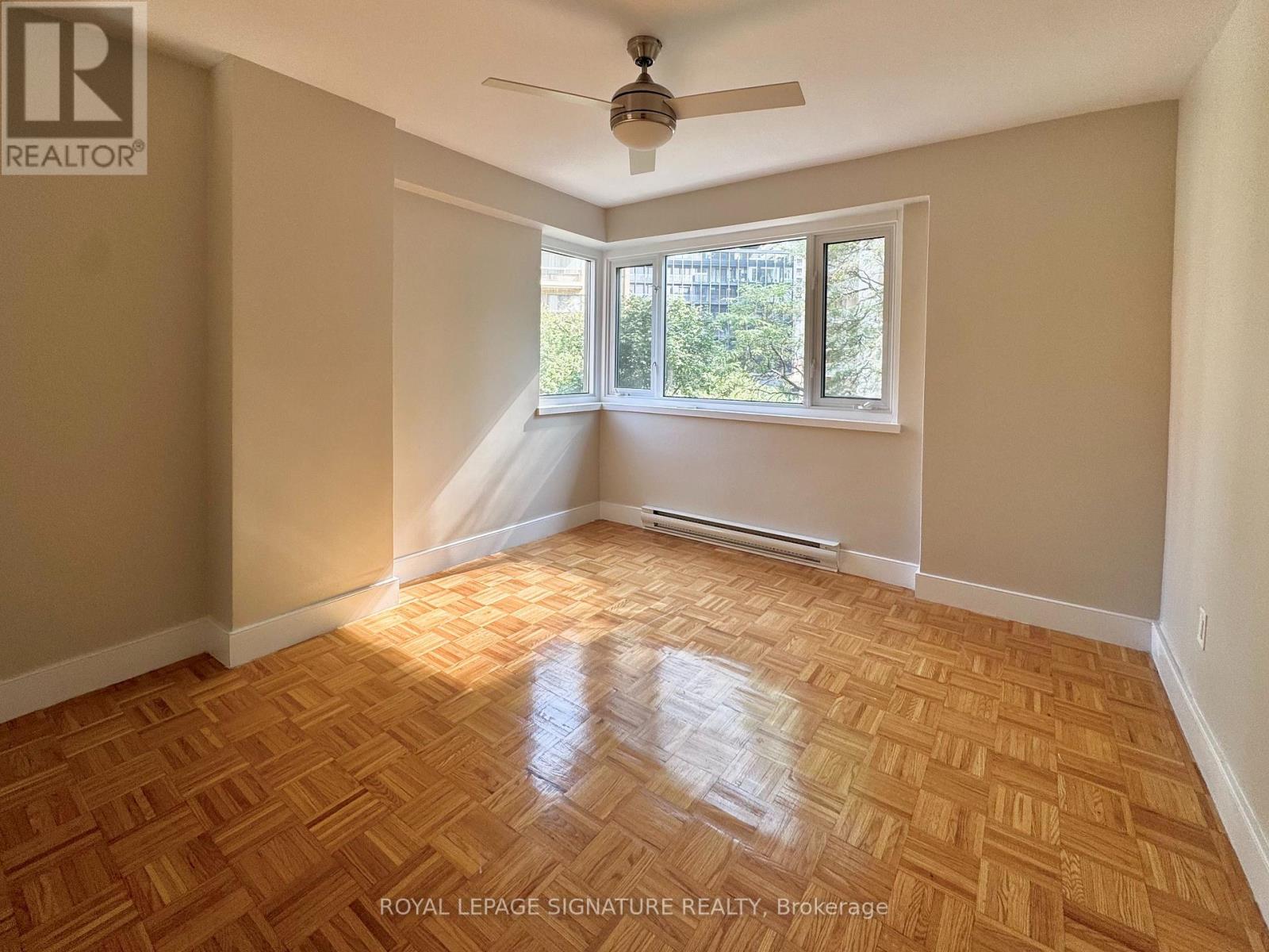 Photo 9 of 403 55 Isabella Street, Toronto ON