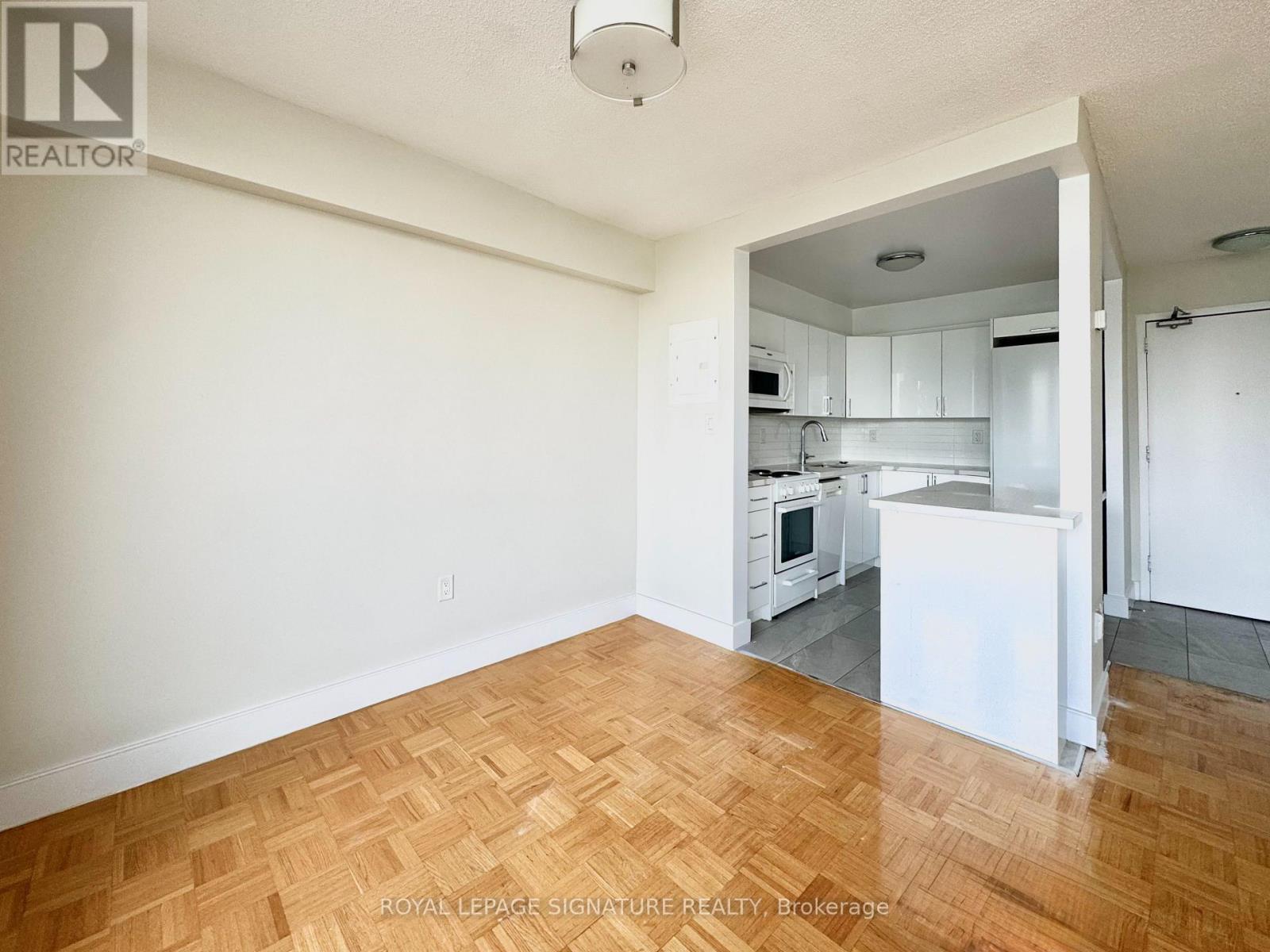 Photo 10 of 1109 666 Spadina Avenue, Toronto ON
