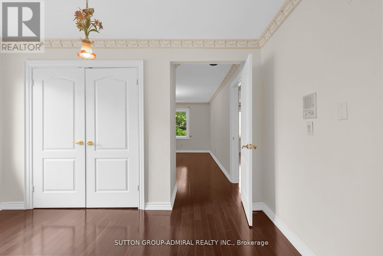 Photo 26 of 48 Berkindale Drive, Toronto ON