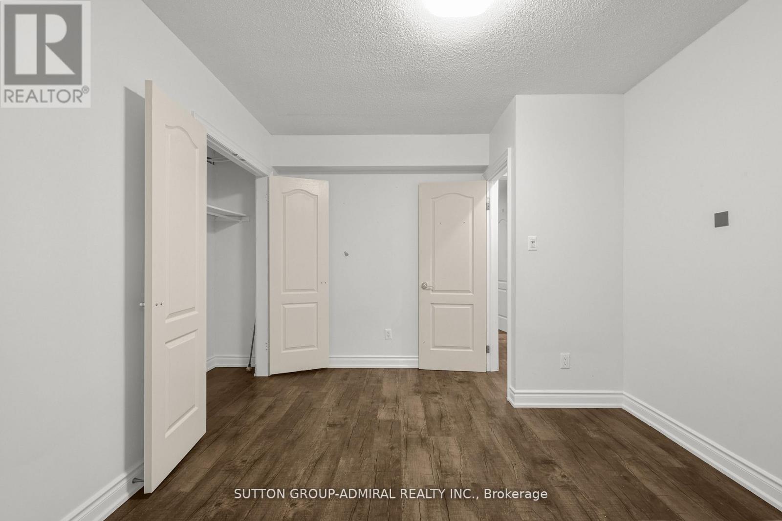 Photo 31 of 48 Berkindale Drive, Toronto ON