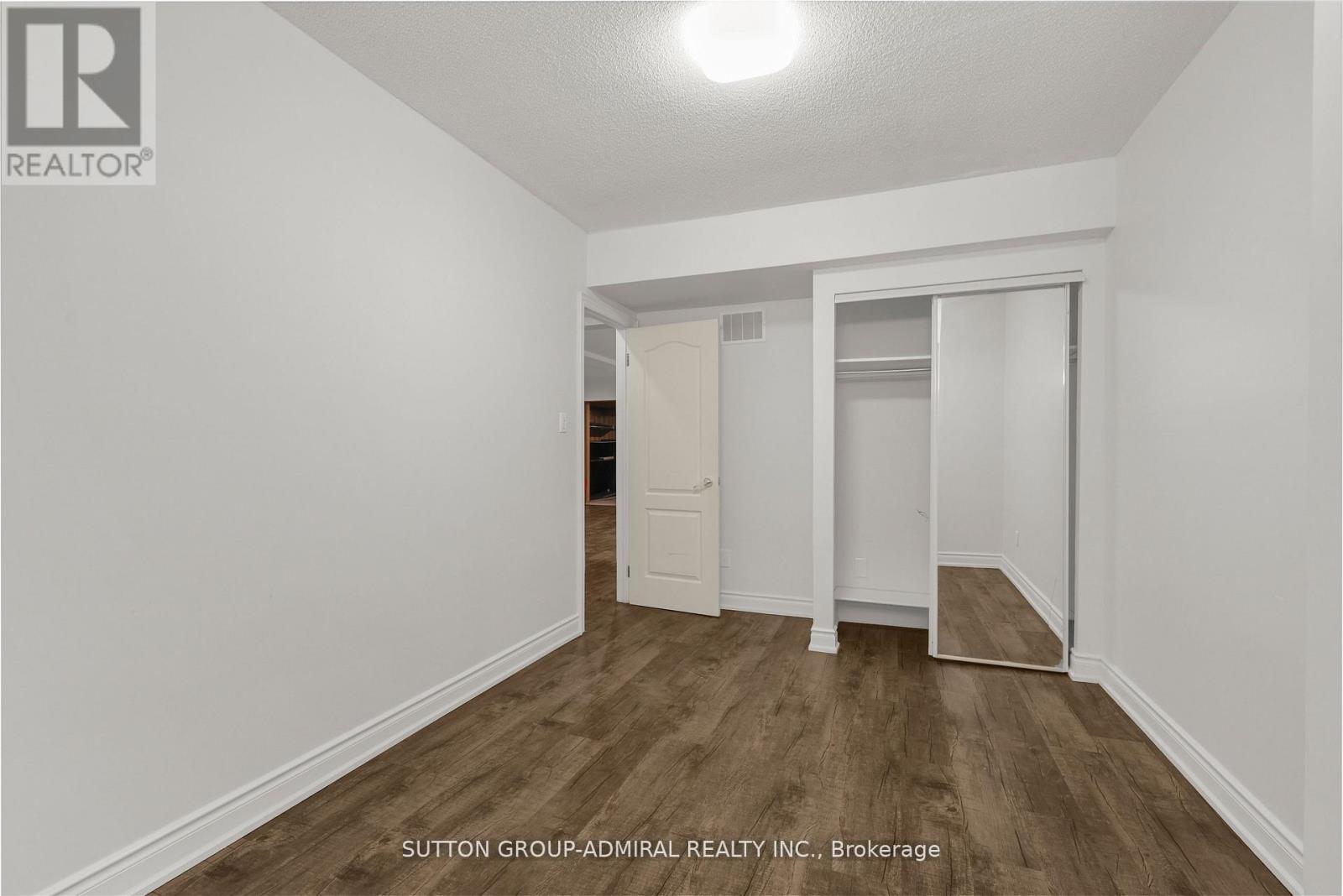 Photo 32 of 48 Berkindale Drive, Toronto ON