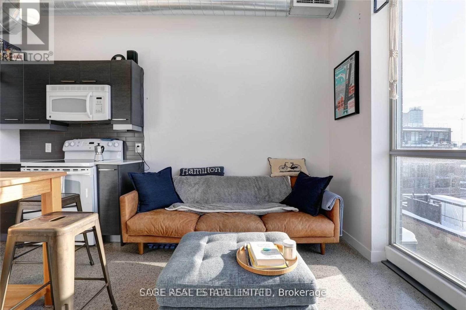 Photo 4 of 505 510 King Street E, Toronto ON
