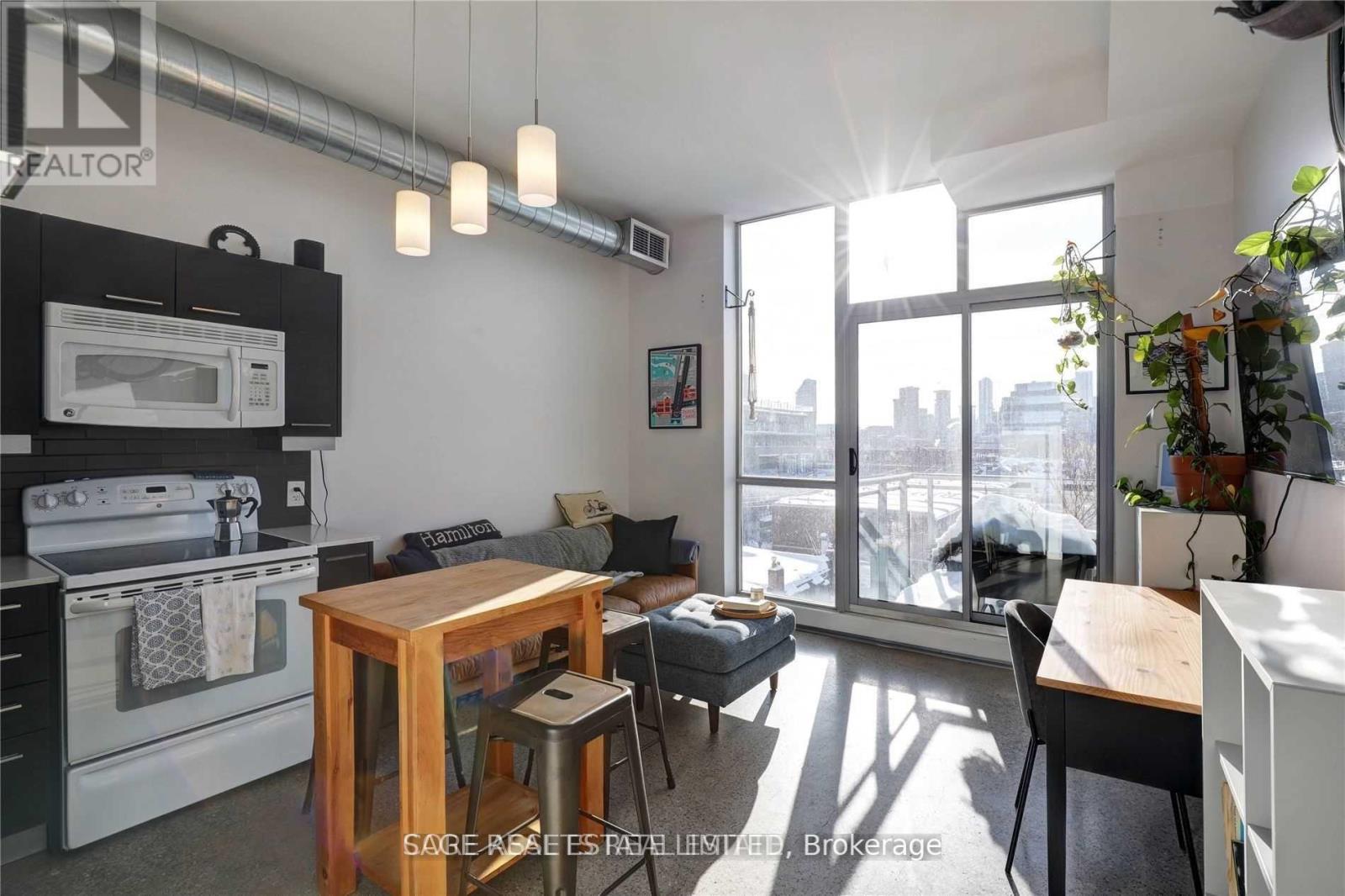 Photo 9 of 505 510 King Street E, Toronto ON