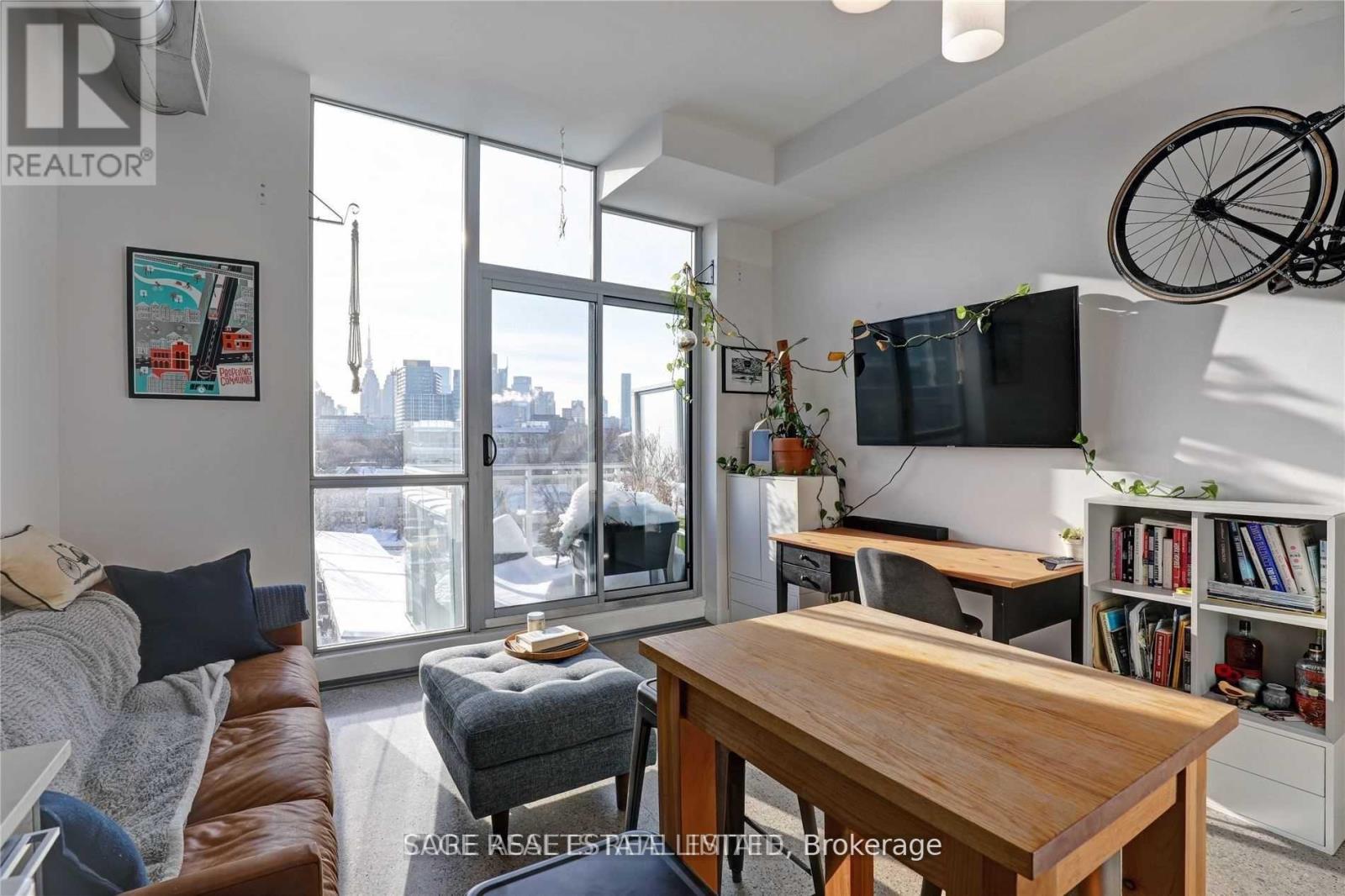 Photo 5 of 505 510 King Street E, Toronto ON