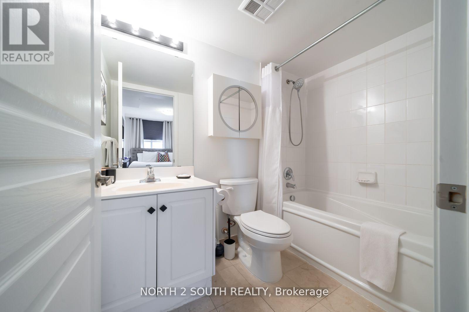 Photo 21 of 214 323 Richmond Street E, Toronto ON
