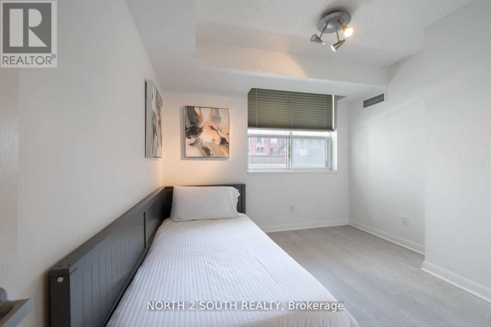 Photo 25 of 214 323 Richmond Street E, Toronto ON
