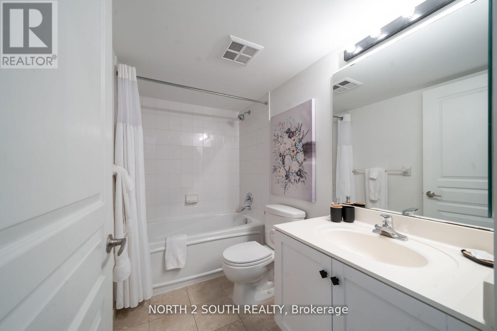 Photo 26 of 214 323 Richmond Street E, Toronto ON