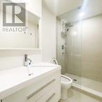 Photo 13 of 2 474 Palmerston Boulevard, Toronto ON