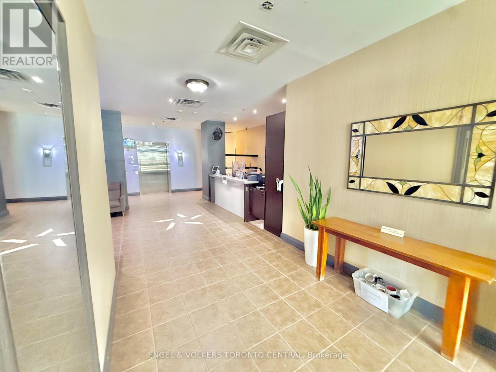 Photo 8 of 208 225 Wellesley Street E, Toronto ON