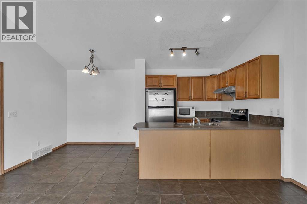 Single Family House for Sale in  Country Village Circle NE Country Hills Village Calgary 