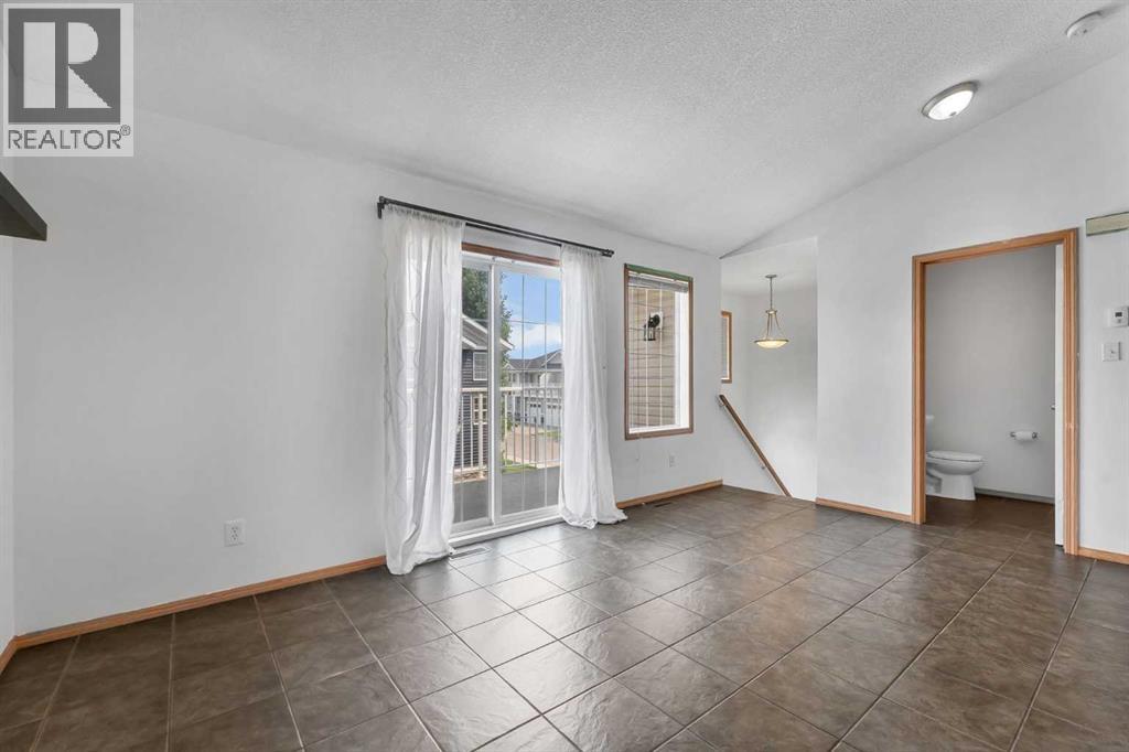 Single Family House for Sale in  Country Village Circle NE Country Hills Village Calgary 