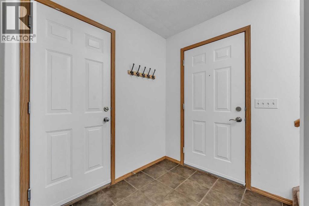 Single Family House for Sale in  Country Village Circle NE Country Hills Village Calgary 