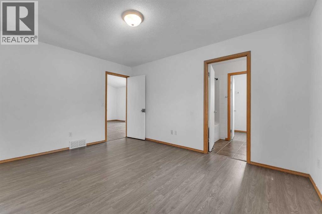 Single Family House for Sale in  Country Village Circle NE Country Hills Village Calgary 