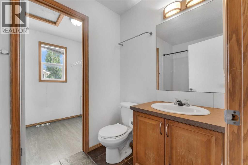 Single Family House for Sale in  Country Village Circle NE Country Hills Village Calgary 