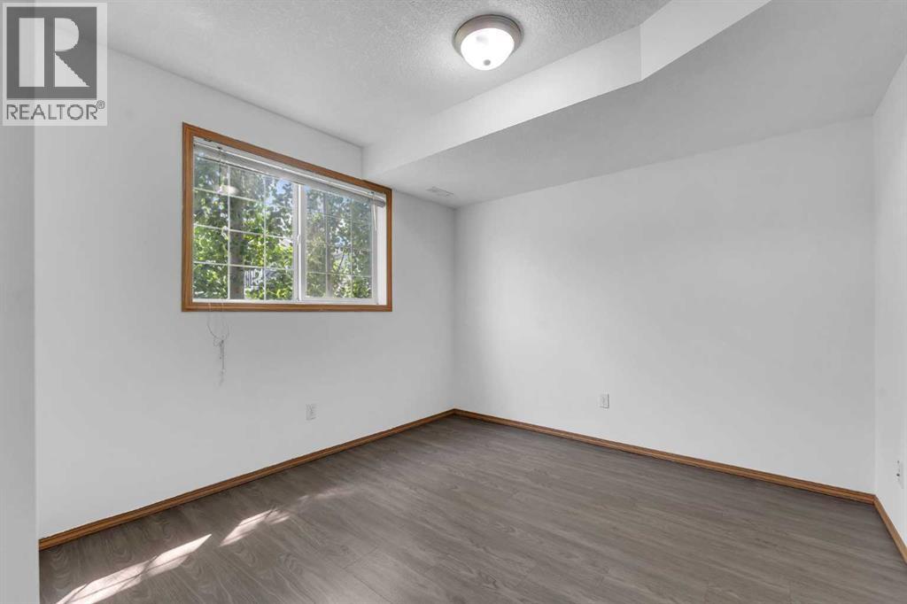 Single Family House for Sale in  Country Village Circle NE Country Hills Village Calgary 