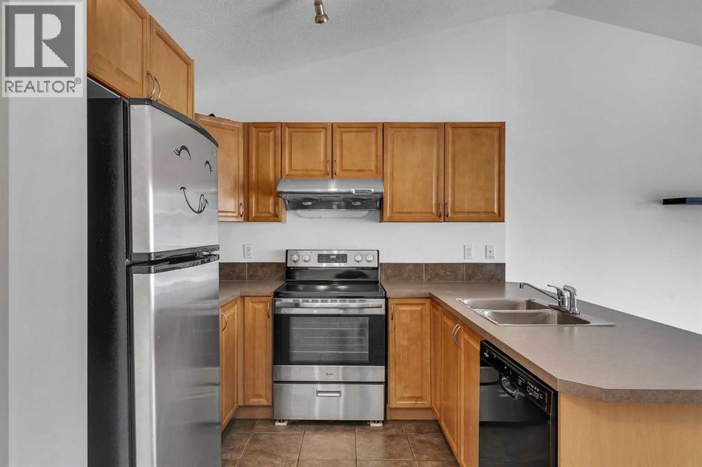 Single Family House for Sale in  Country Village Circle NE Country Hills Village Calgary 
