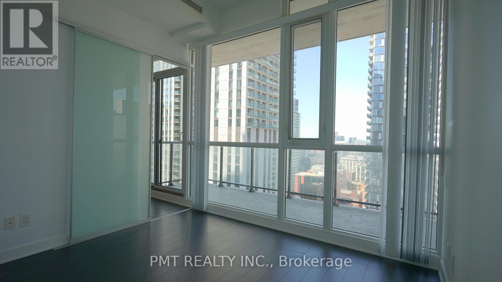 Photo 4 of 2312 290 Adelaide Street W, Toronto ON