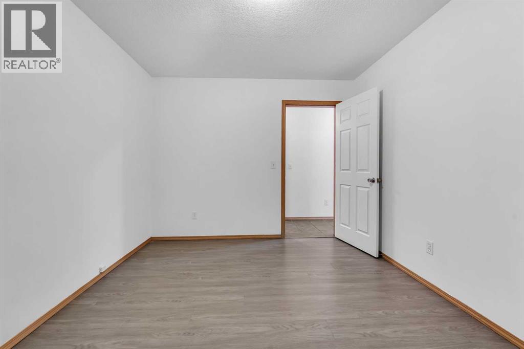 Single Family House for Sale in  Country Village Circle NE Country Hills Village Calgary 