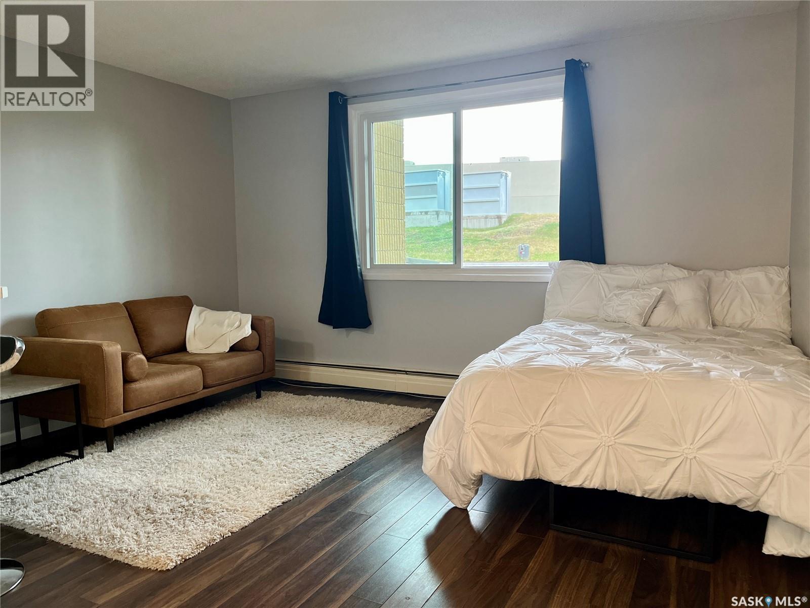 Photo 9 of 81 3 Columbia Drive, Saskatoon SK