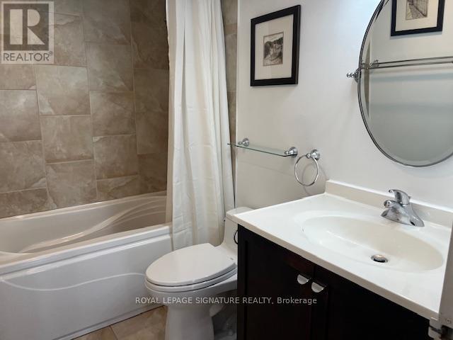 Photo 22 of 705 65 Scadding Avenue, Toronto ON