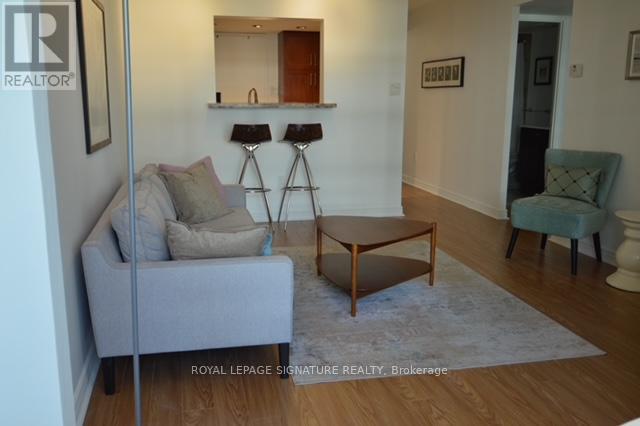 Photo 9 of 705 65 Scadding Avenue, Toronto ON