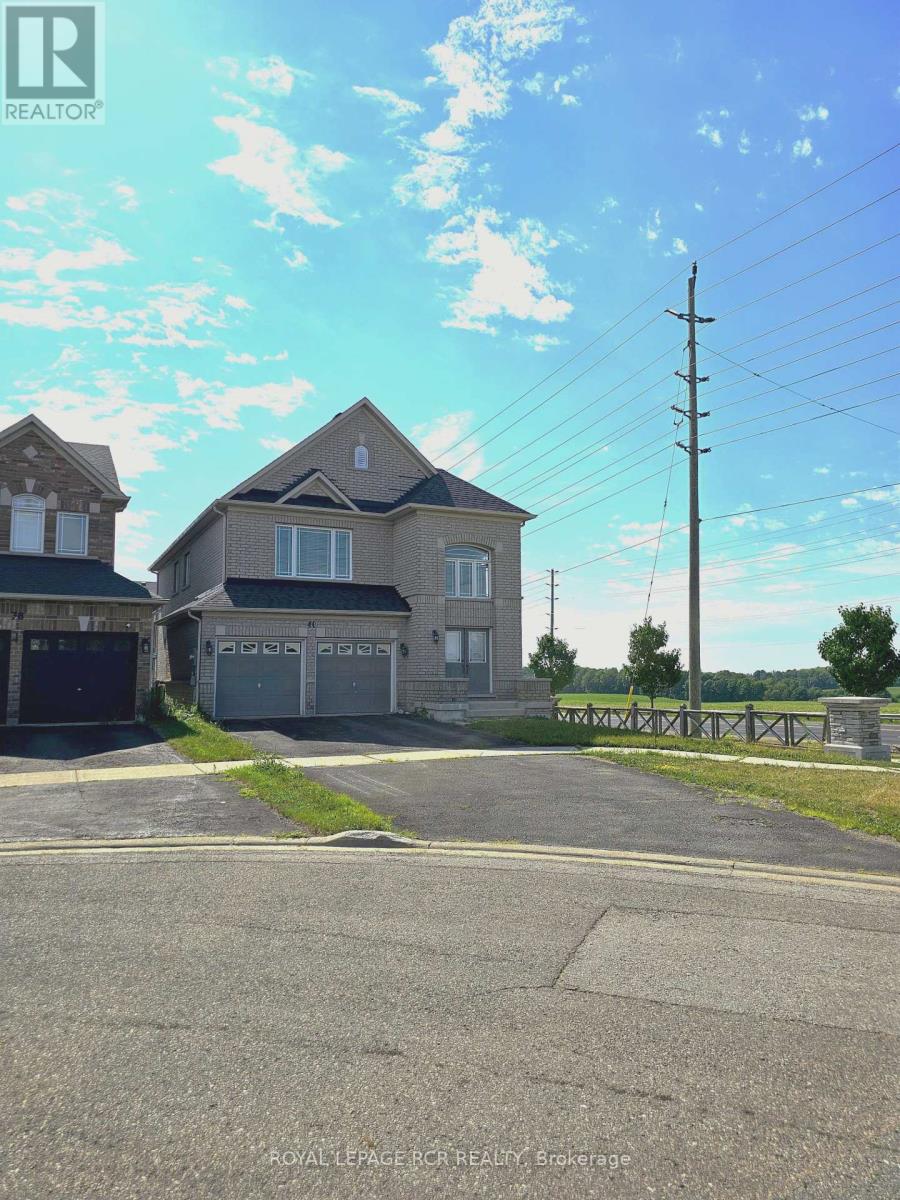 Photo 6 of 40 Thatcher Crescent, East Gwillimbury ON