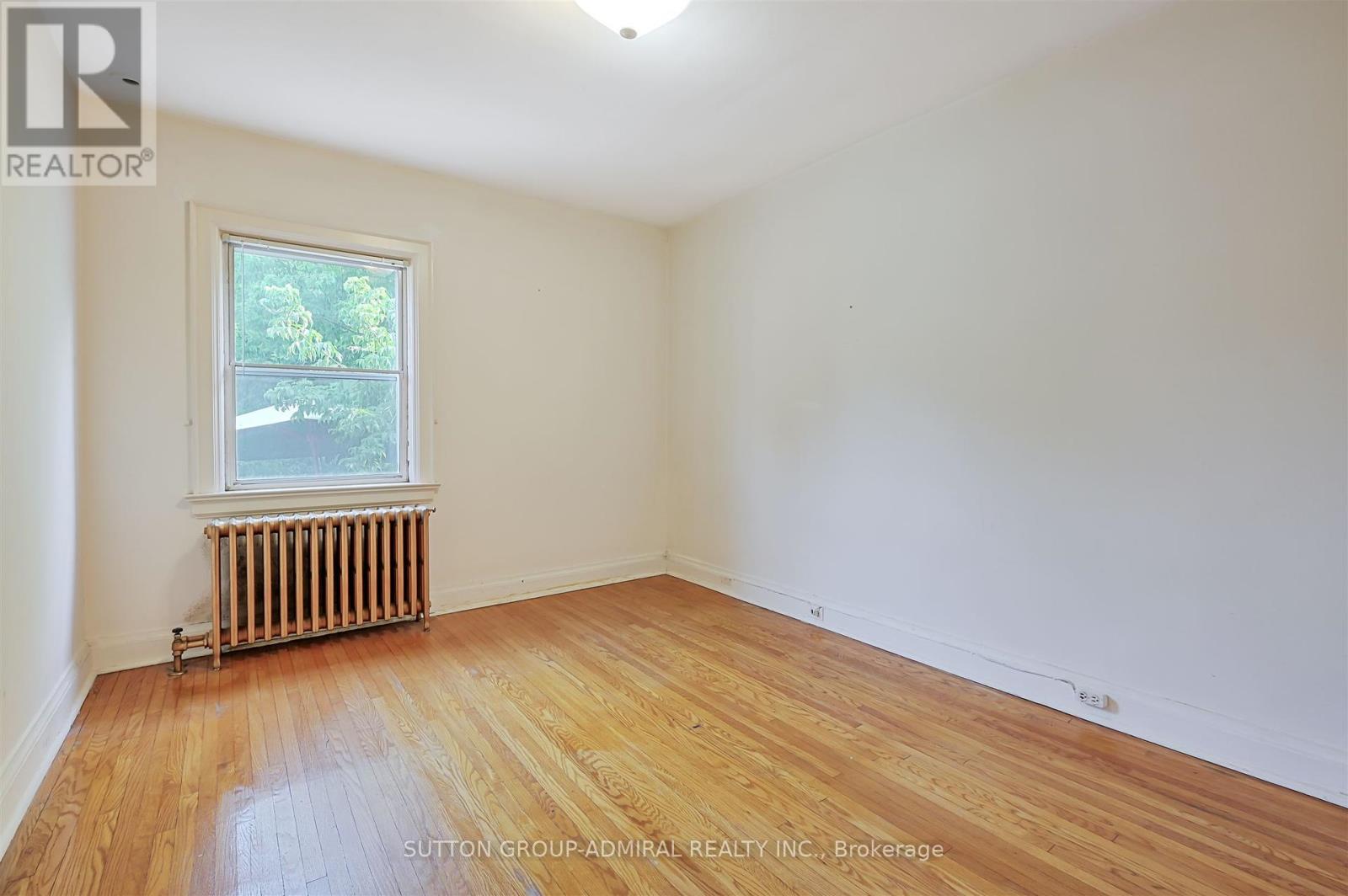 Photo 13 of 239 Floyd Avenue, Toronto ON