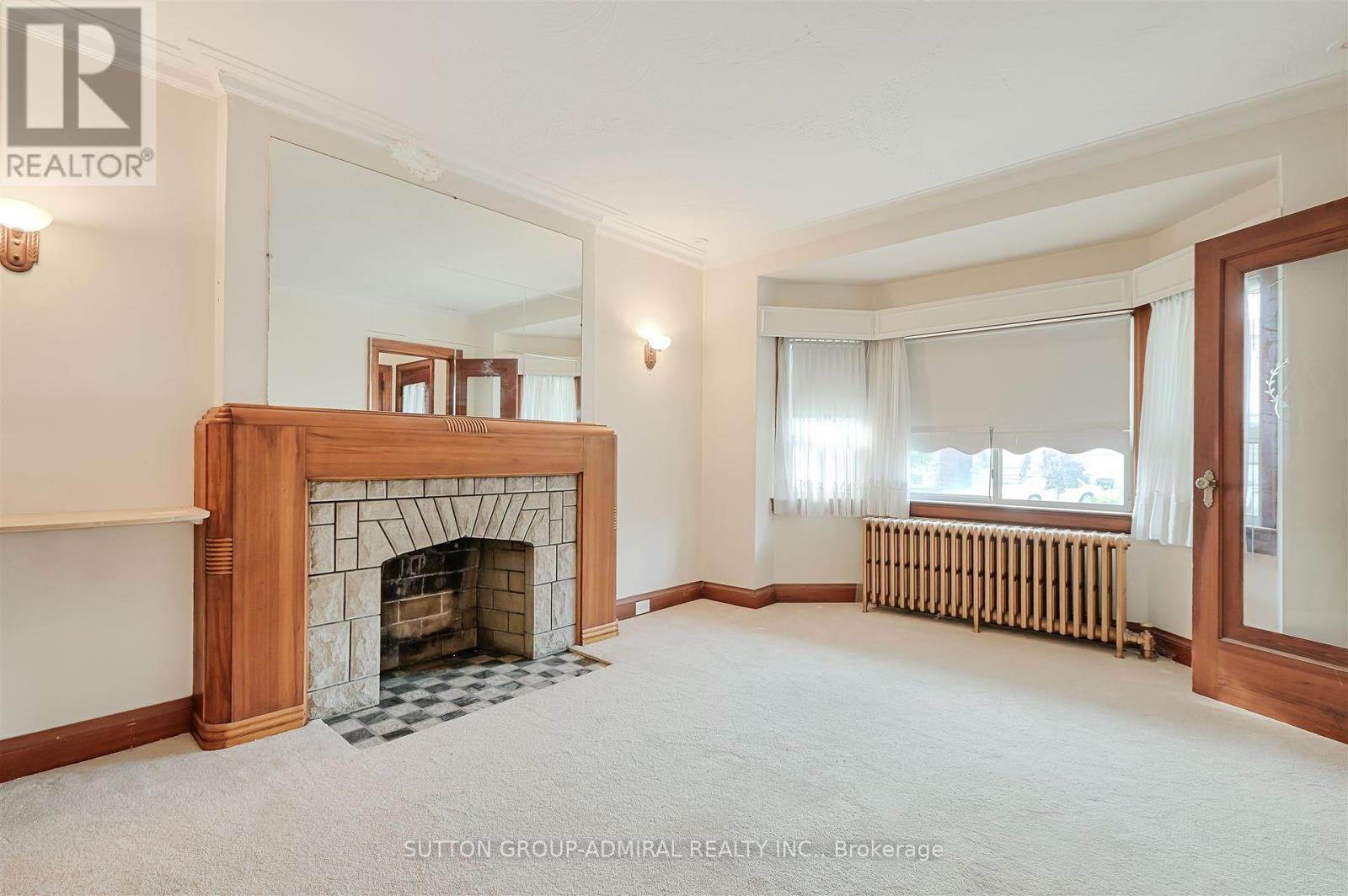 Photo 17 of 239 Floyd Avenue, Toronto ON