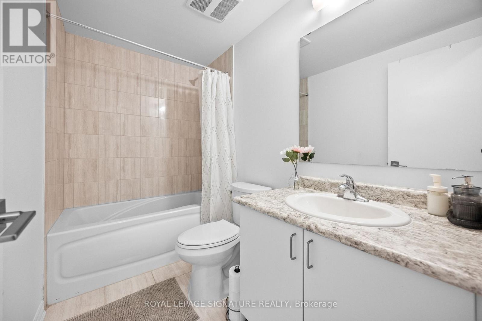 Photo 36 of 214 1 Falaise Road, Toronto ON