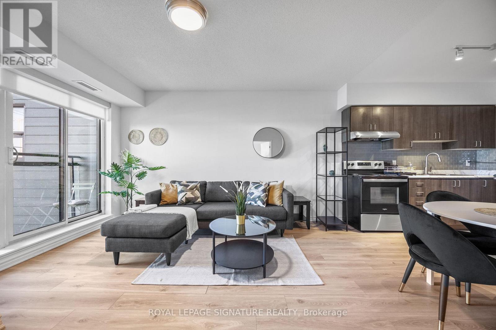 Photo 43 of 214 1 Falaise Road, Toronto ON