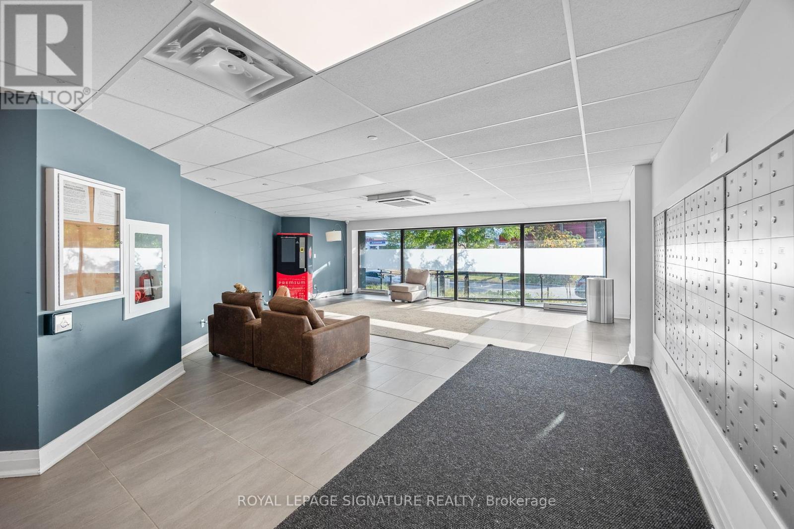 Photo 32 of 214 1 Falaise Road, Toronto ON