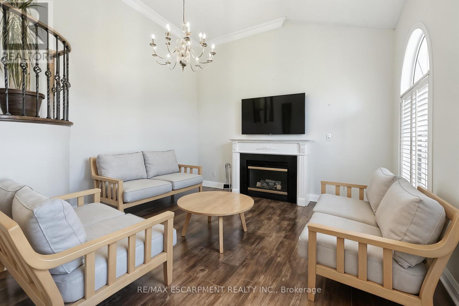 Photo 18 of 90 Genoa Road, Vaughan ON