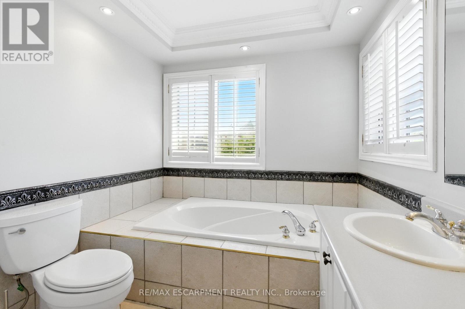 Photo 24 of 90 Genoa Road, Vaughan ON