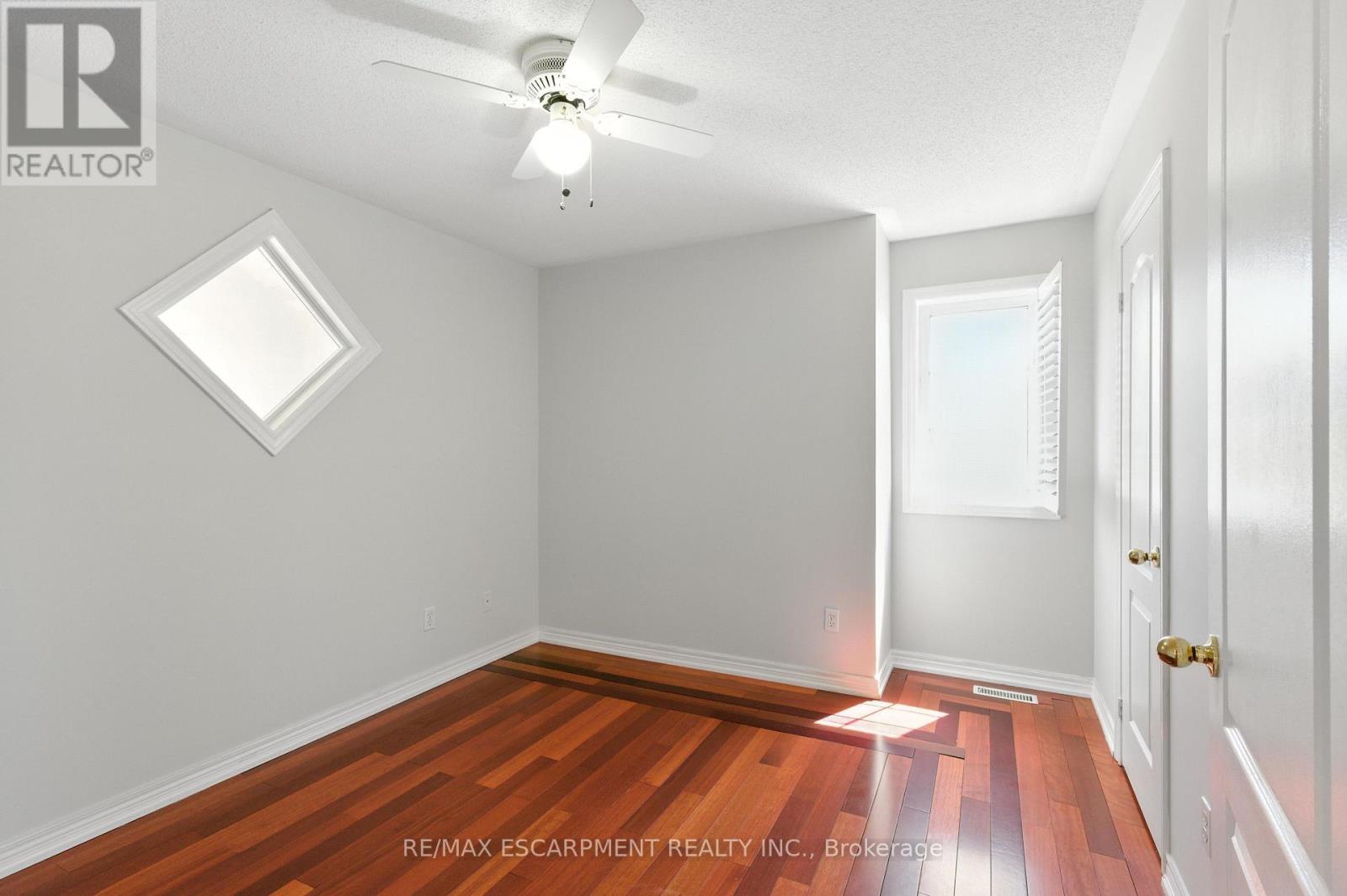 Photo 28 of 90 Genoa Road, Vaughan ON