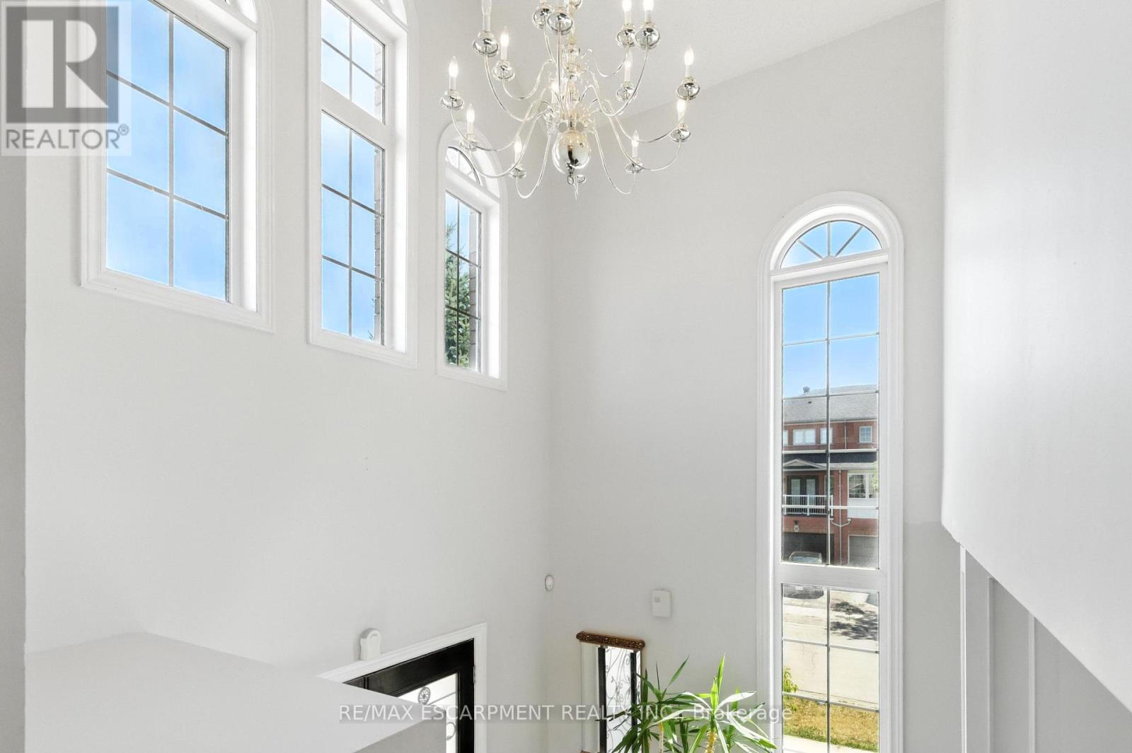 Photo 6 of 90 Genoa Road, Vaughan ON