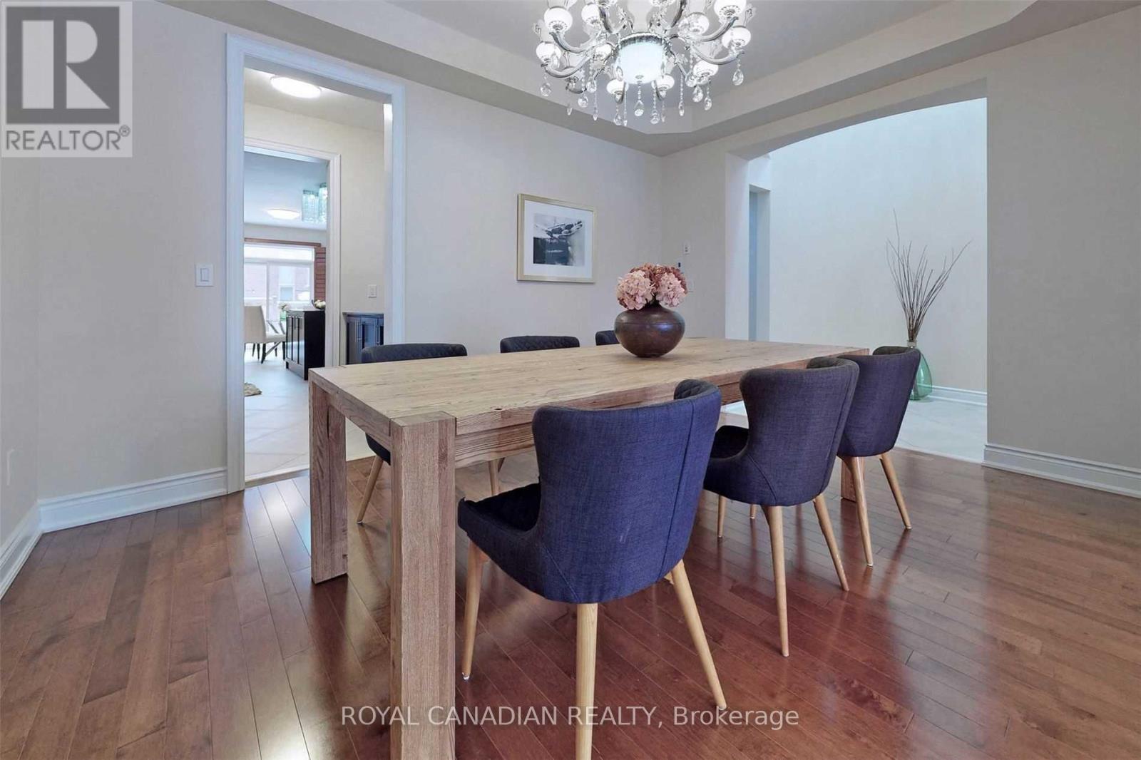 Photo 13 of 4 Thimbleweed Street, Markham ON