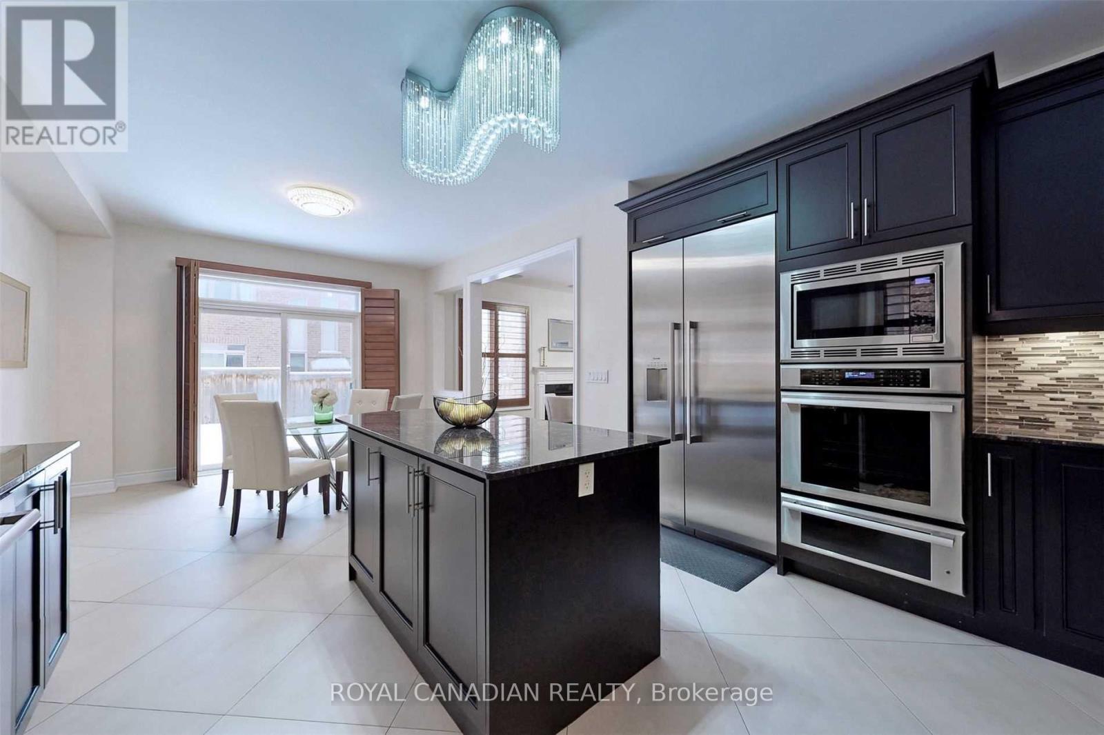 Photo 18 of 4 Thimbleweed Street, Markham ON
