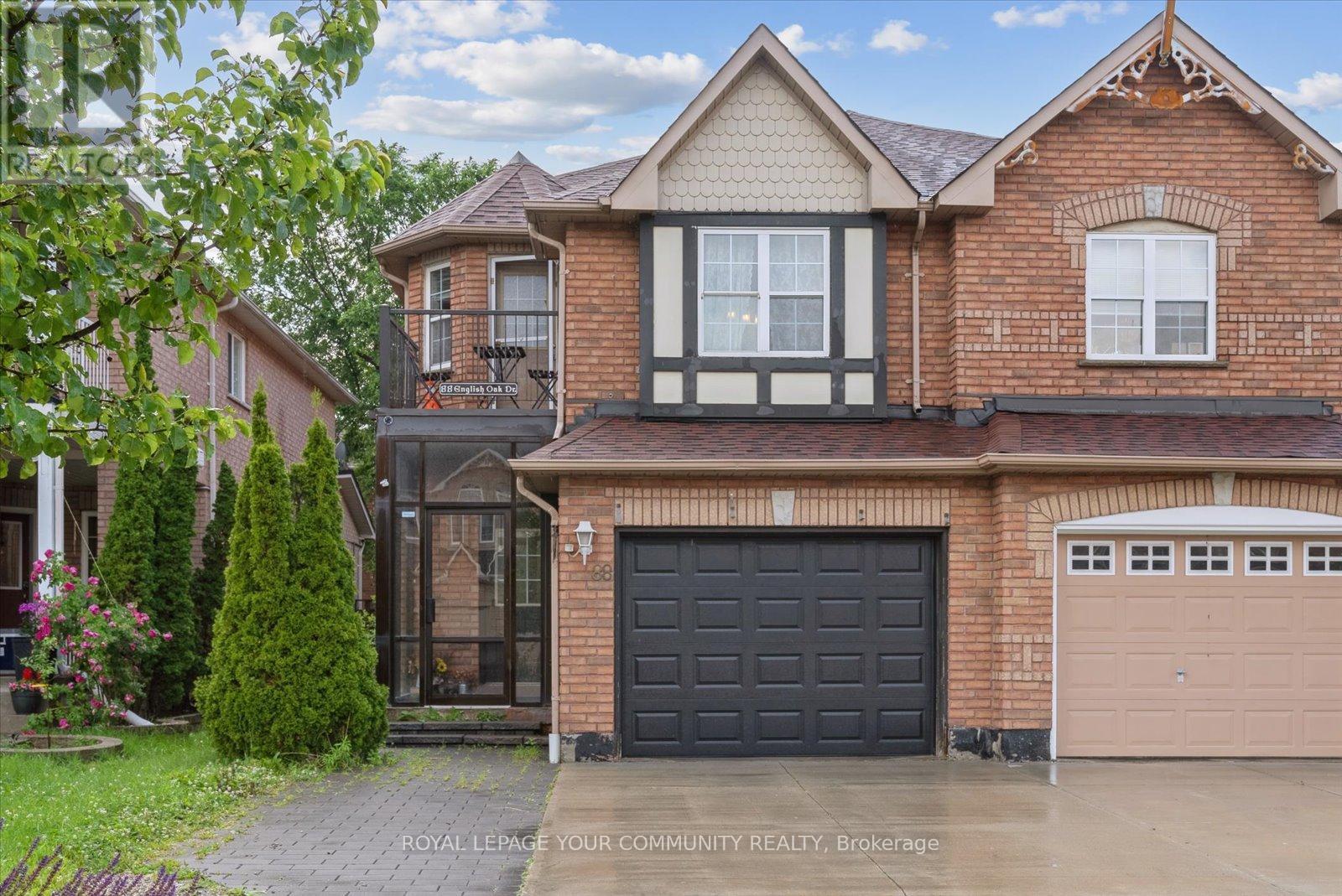 Photo 14 of 88 English Oak Drive, Richmond Hill ON