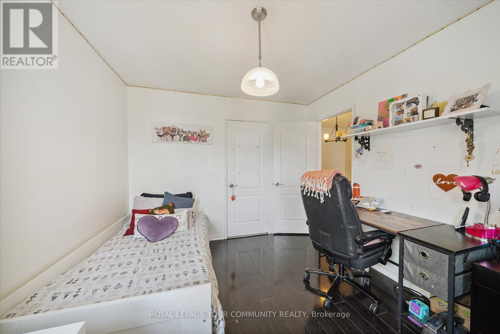 Photo 36 of 88 English Oak Drive, Richmond Hill ON