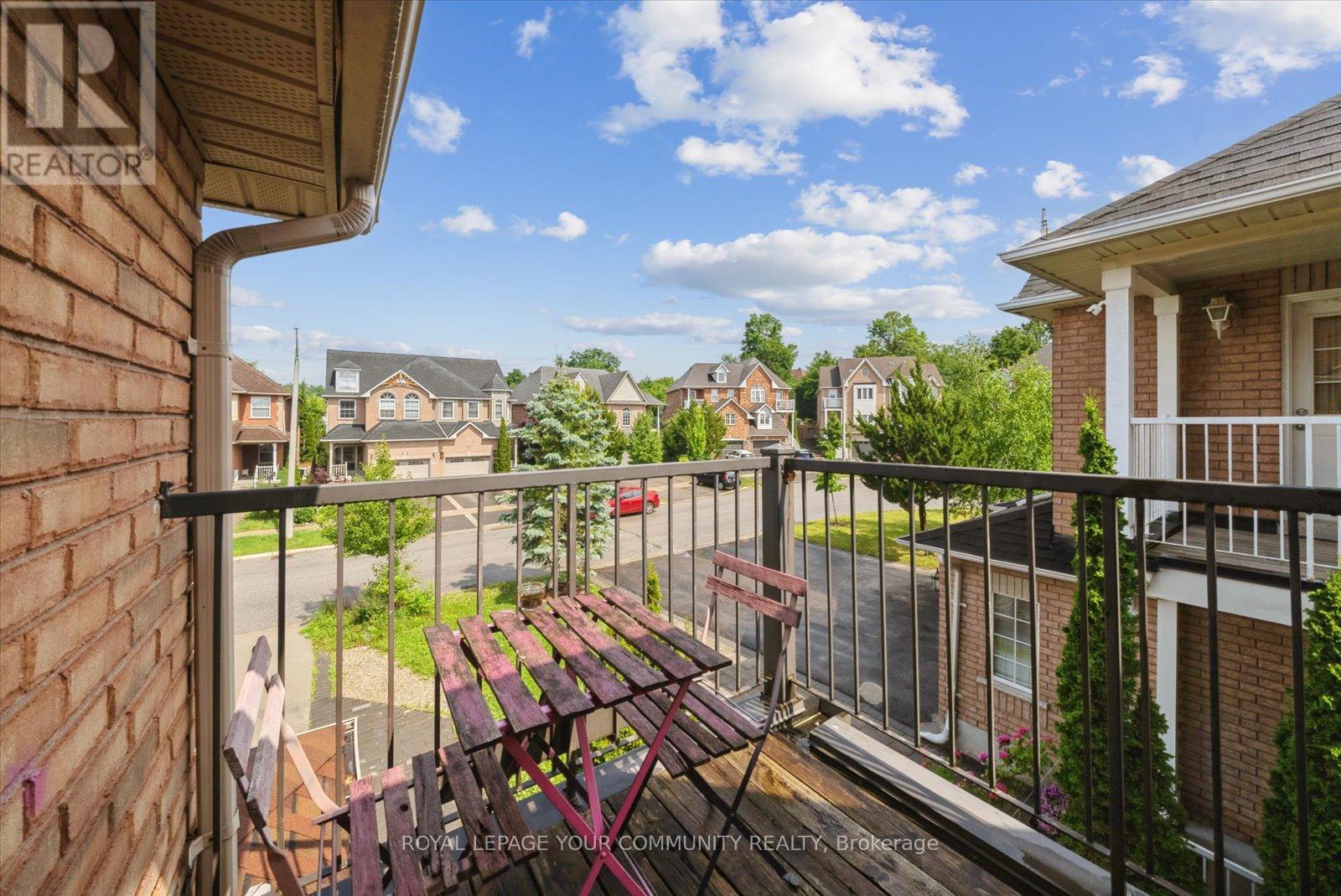 Photo 27 of 88 English Oak Drive, Richmond Hill ON