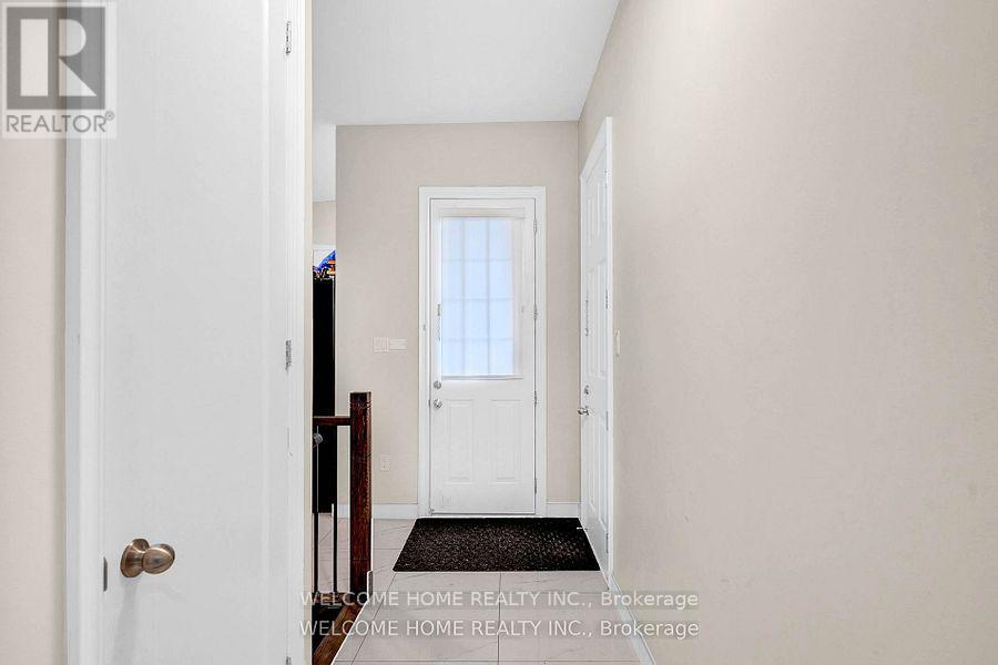 Photo 8 of 65 Redmond Crescent, Springwater ON