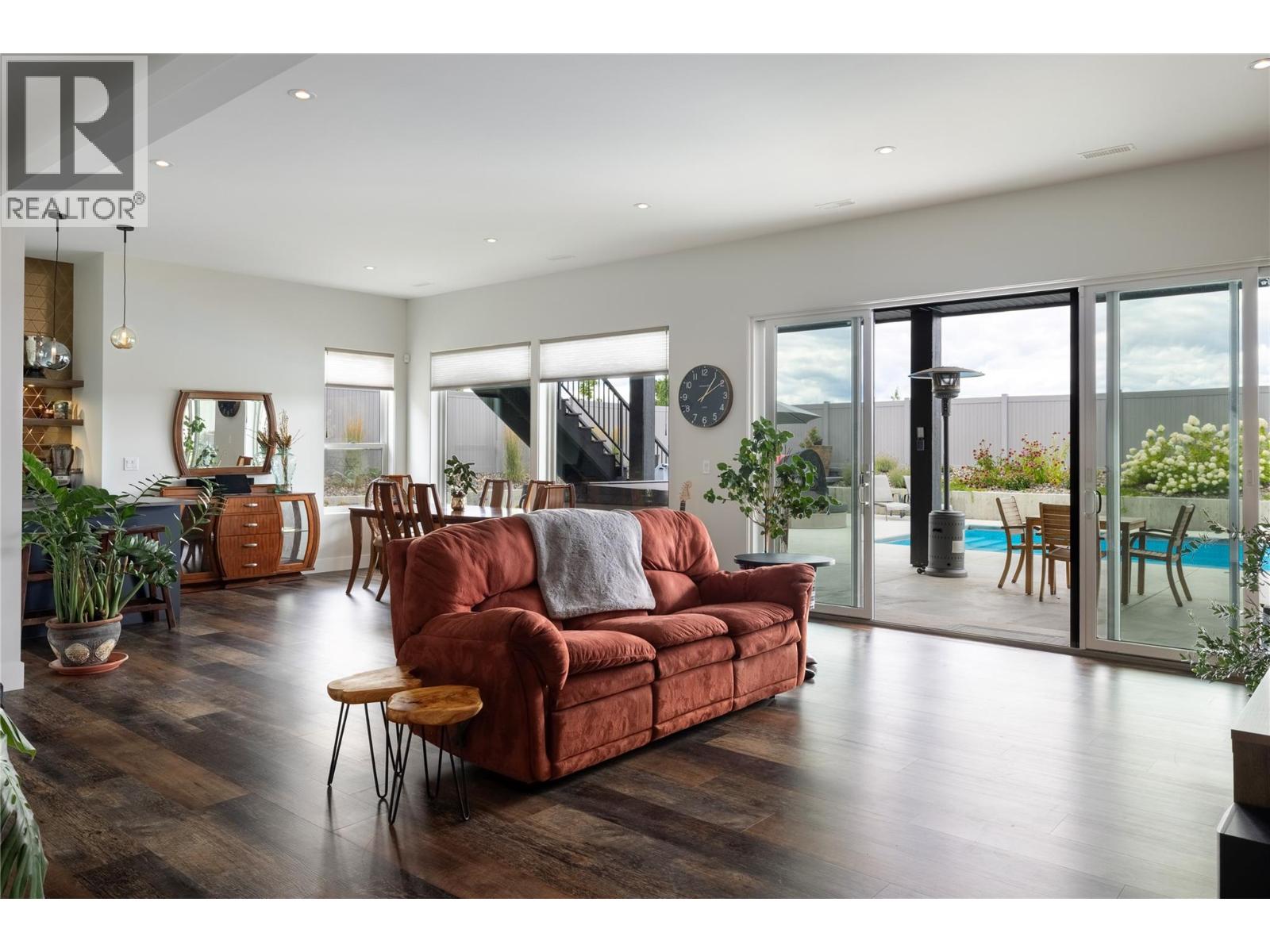 640 Mt. Ida Crescent, Coldstream