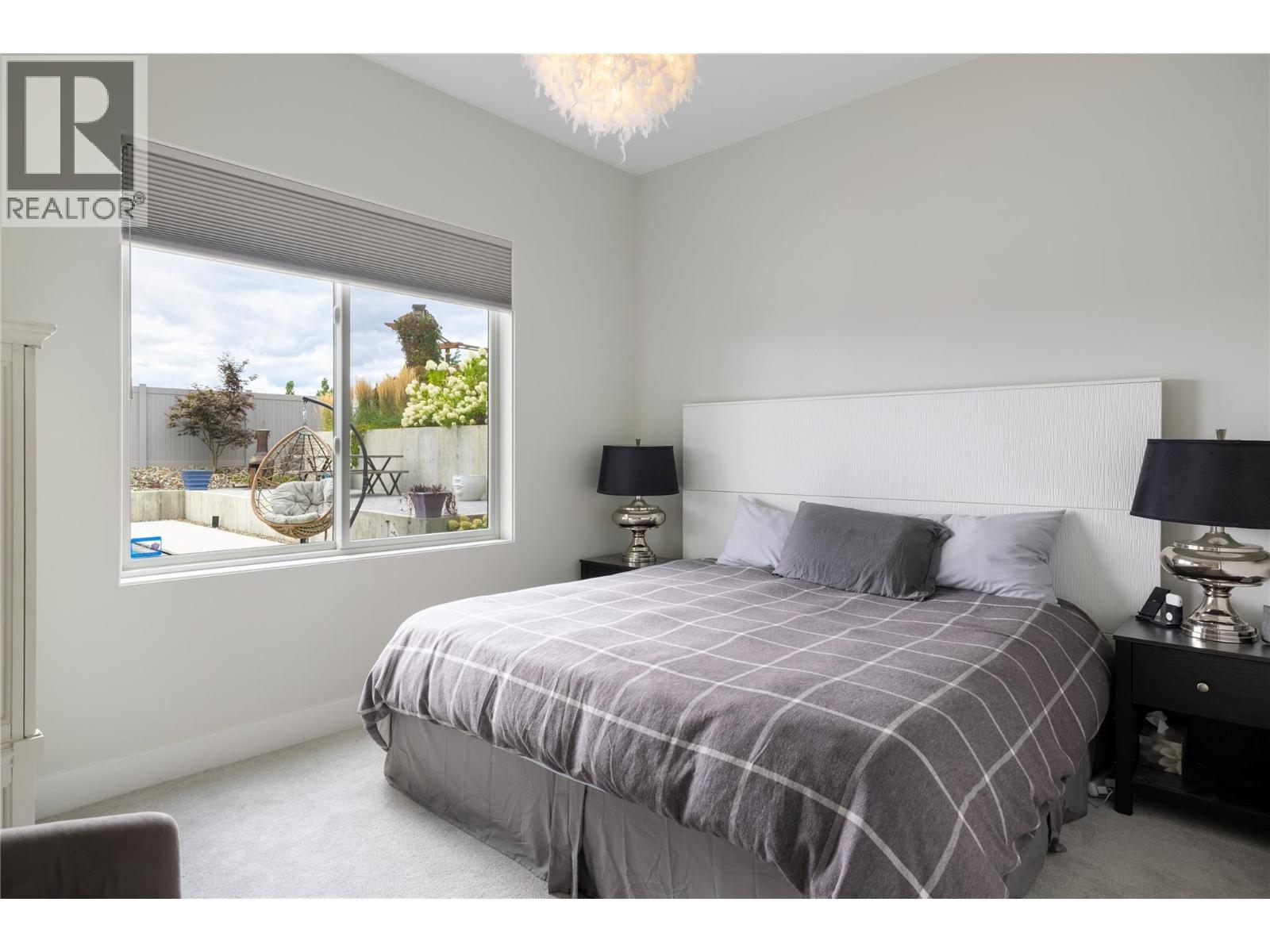 640 Mt. Ida Crescent, Coldstream