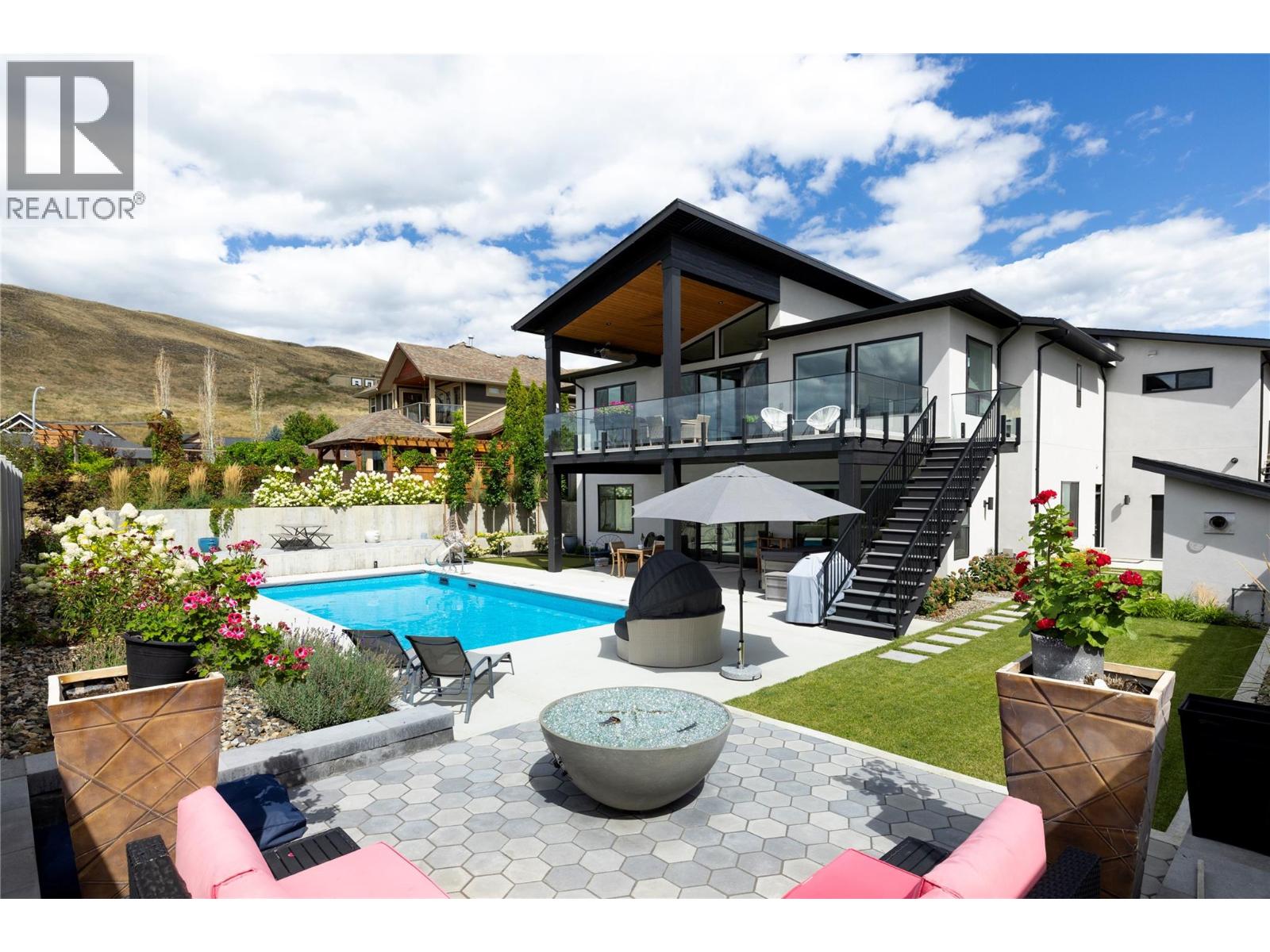 640 Mt. Ida Crescent, Coldstream