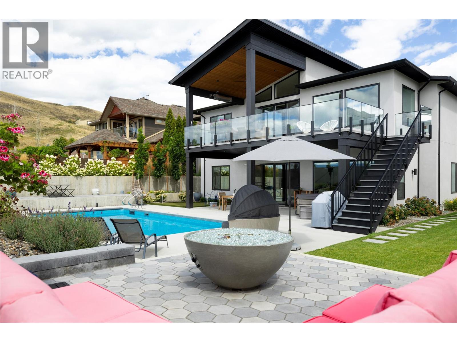 640 Mt. Ida Crescent, Coldstream