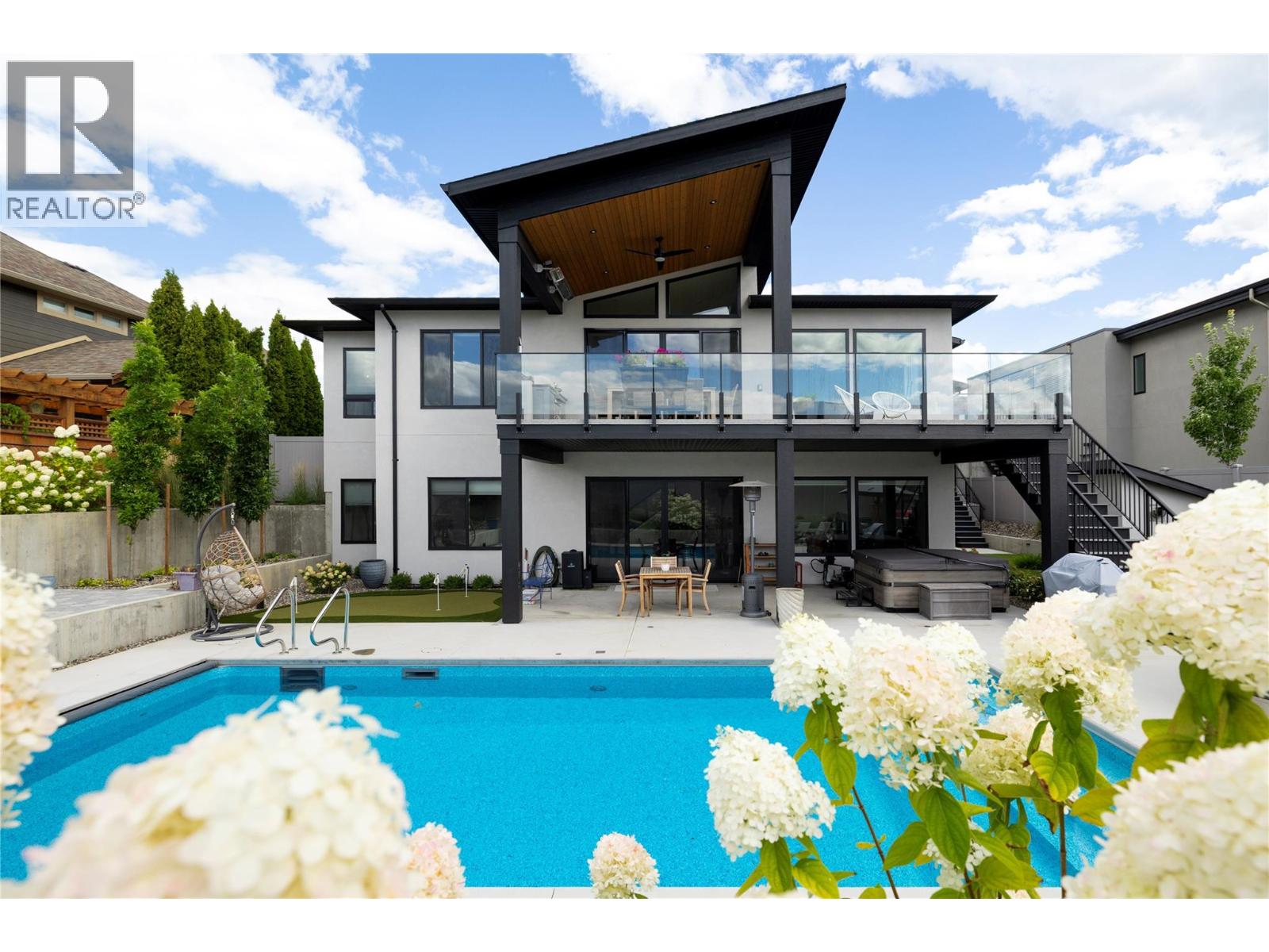 640 Mt. Ida Crescent, Coldstream